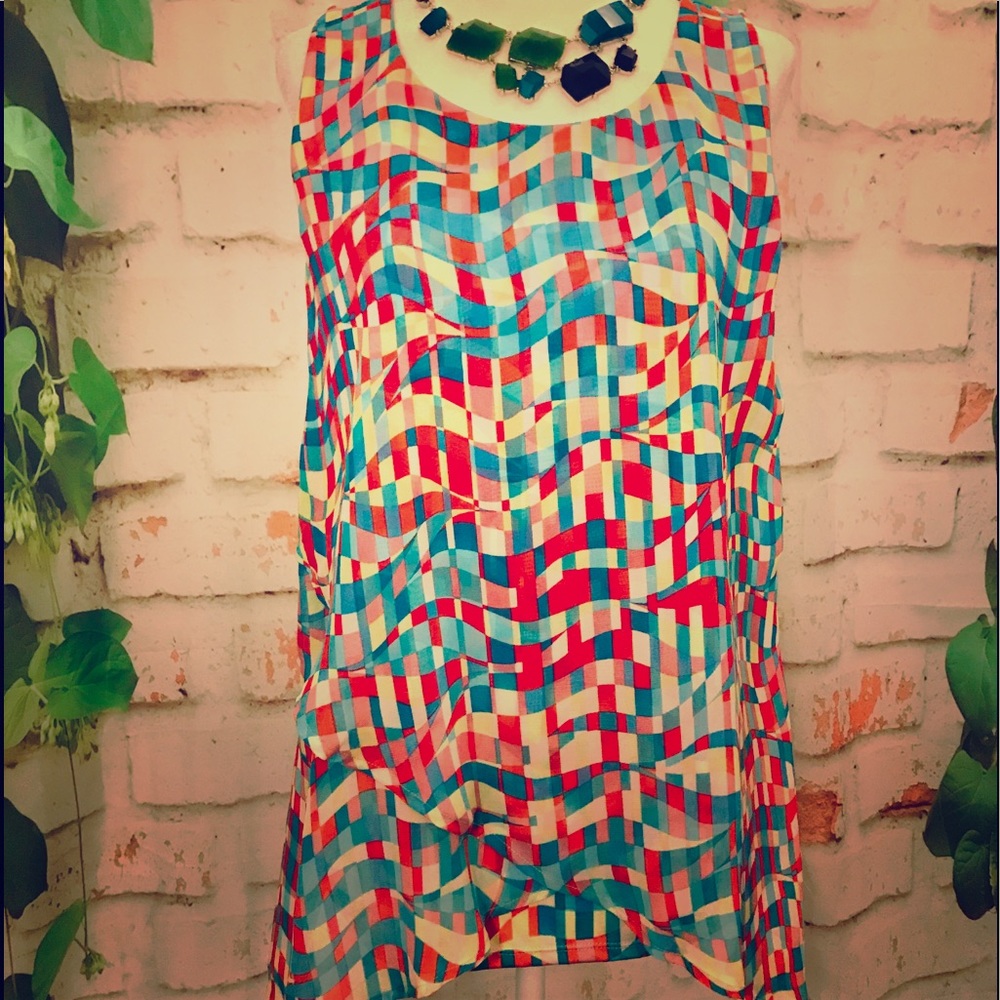 Graphic Print Tank